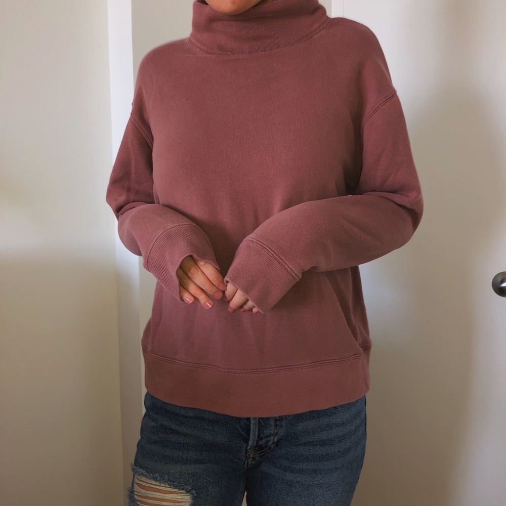 sweatshirt turtleneck